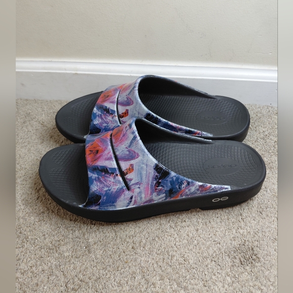 Oofos Unisex Men Size 9 Women Size 11 Colorful Slide Sandals - Picture 1 of 8